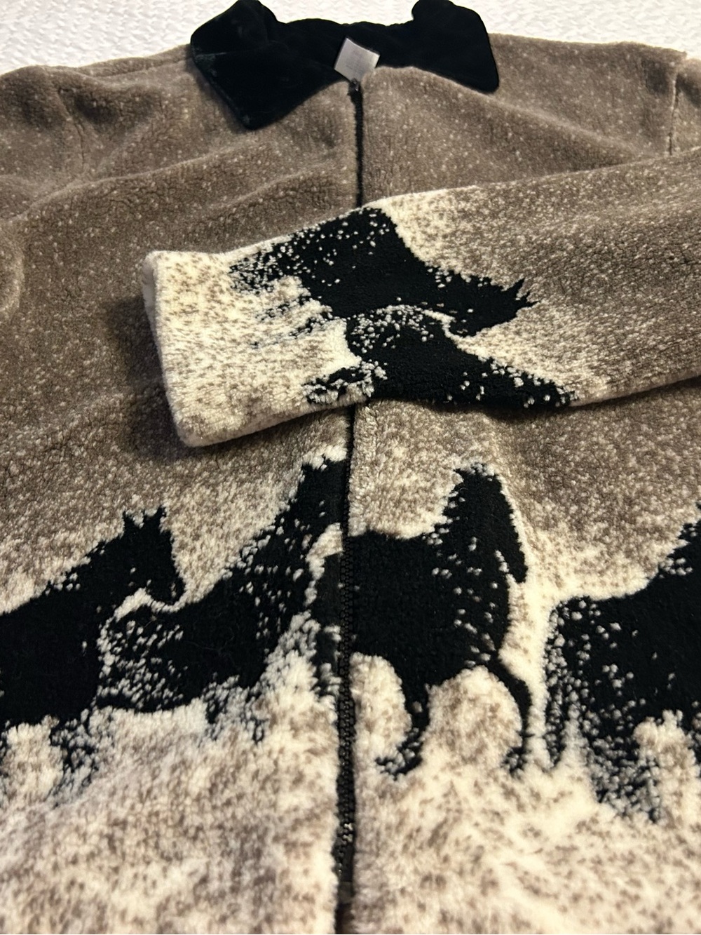 Vintage Horse Print Fleece Jacket - Picture 7 of 9